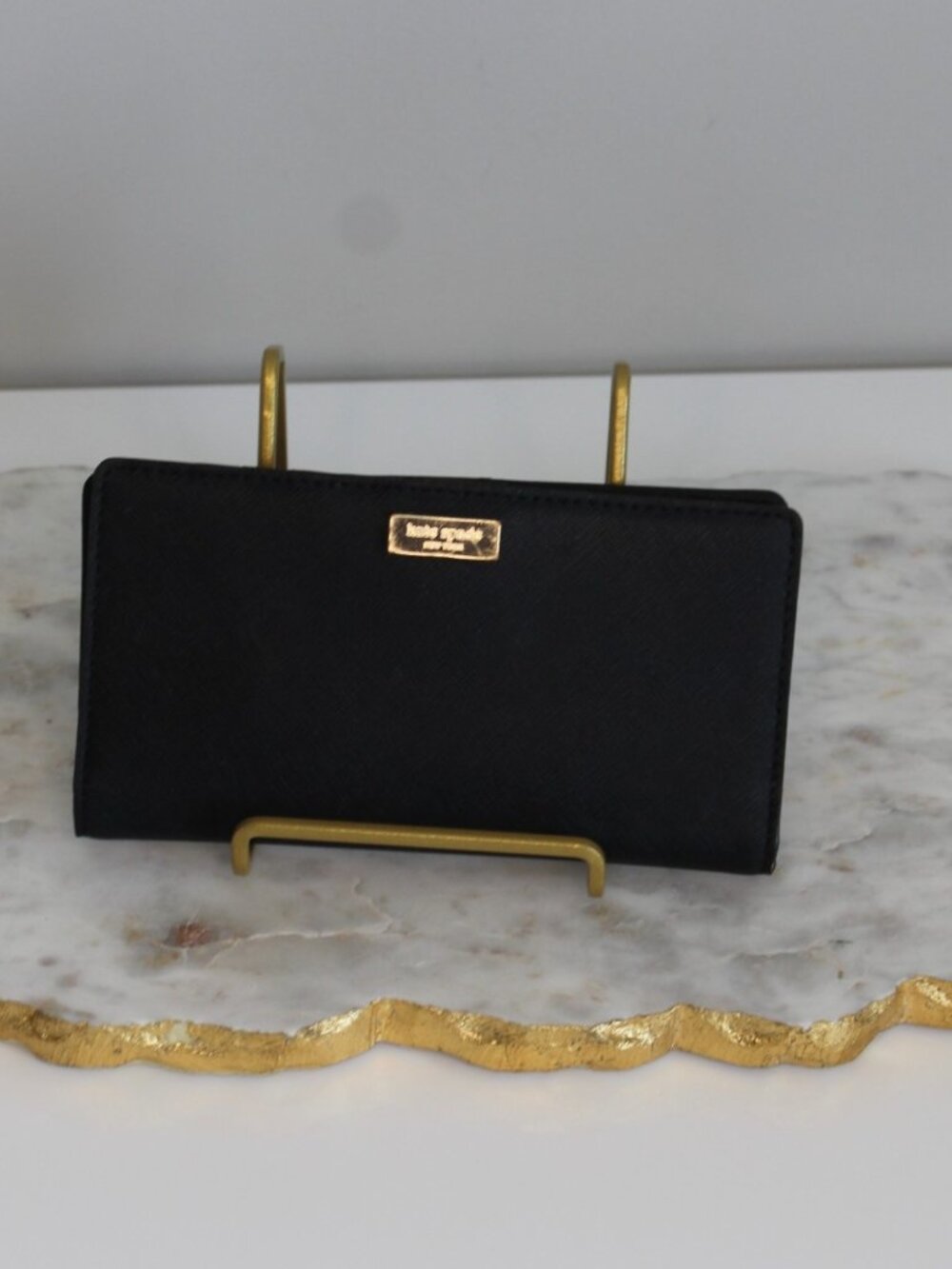 Kate Spade Black Saffiano leather wallet gold logo snap 12 credit card slots